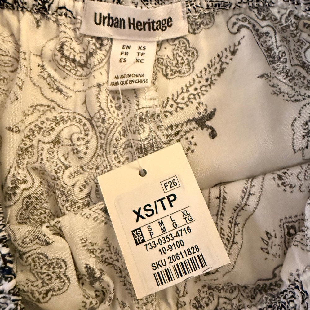 Urban Heritage Womens Paisley Lightweight Pants Black White XS NWT - Picture 4 of 7